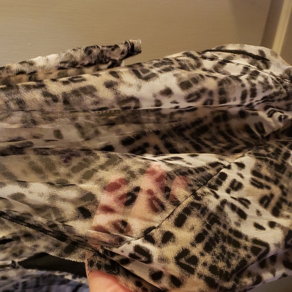 Tunic - Picture 5 of 6